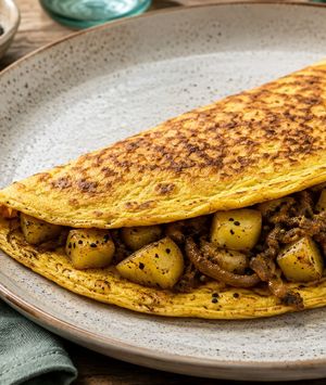 Omlet punjen krumpirom i lukom