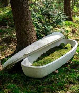 Biorazgradivi lijes Loop Living Cocoon nizozemske tvrtke Loop Biotech - 2