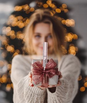 Kupnjom L’Oréal Paris Paradise Big Deal maskare u BIPI odvajate 20 centi za Fond za žene