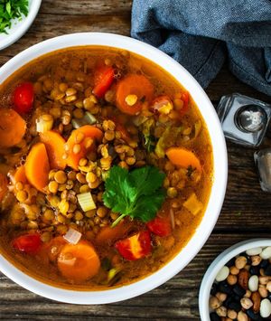 Varivo od leće i povrća