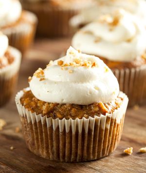 Brzi muffini s cimetom i kremom od sira