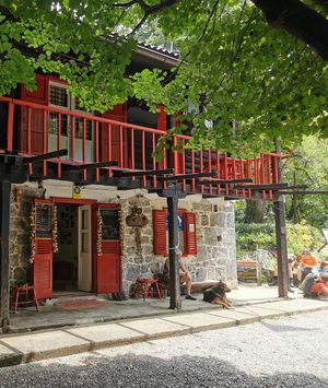Planinarski dom Paklenica