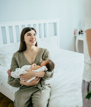 Treba li muž kupiti poklon ženi nakon što rodi?