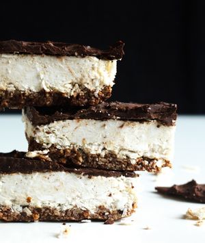 Ledeni sendvič od Oreo keksa, čokolade i sladoleda