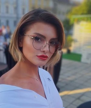 Ella Dvornik