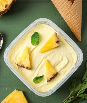 Kremasti ledeni desert od ananasa