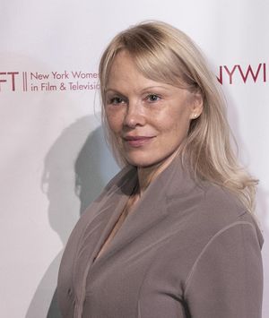 Pamela Anderson na dodjeli nagrada New York Women In Film And Television Muse Awards - 9