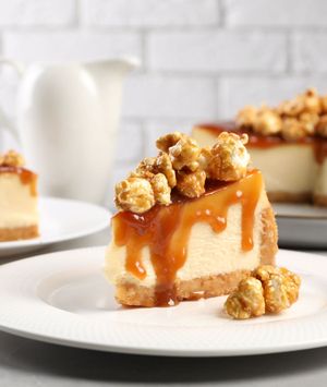 Cheesecake sa slanim karamelom