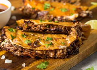 Birria u tortilji