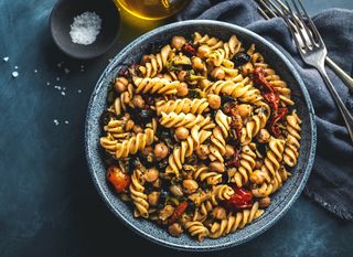 Mediteranska salata od tjestenine