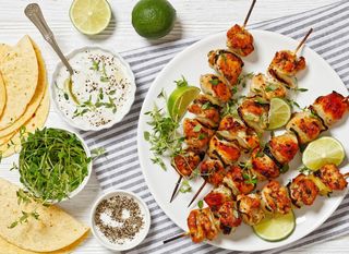 Grčki pileći ražnjići