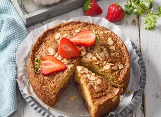Torta od jagoda i badema
