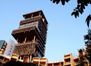 Neboder Antilia obitelji Ambani u Mumbaiju u Indiji - 2