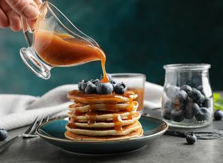 Umak nalik na karamelu može se napraviti i od datulja