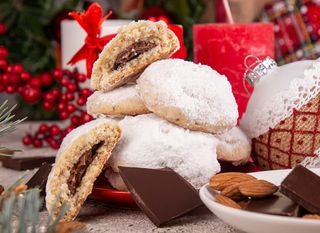 Čajni keksi punjeni Nutellom