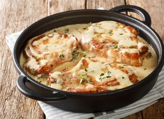 Kotleti u umaku od vrhnja