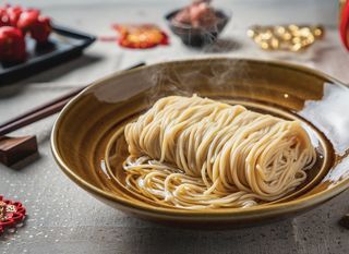 Rezanci dugovječnosti jedu se na kinesku Novu godinu