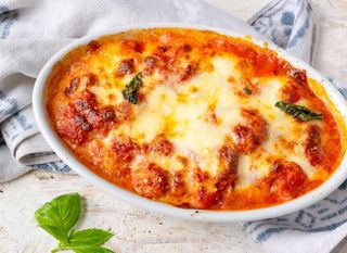 Zapečeni njoki s tri vrste sira