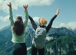 Dobar vikend u prirodi počinje dobrim izborom: Kako se opremiti za savršen planinarski dan