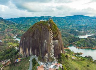 Stijena El Peñón de Guatapé u Kolumbiji - 2