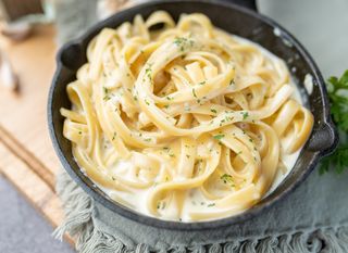 Bijeli umak za tjesteninu