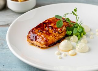 Losos u miso marinad