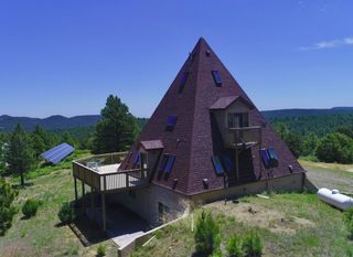 Kuća u obliku piramide s tajnim bunkerom, Colorado, SAD - 1