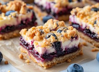 Cheesecake kocke s borovnicama