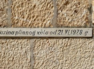 Plimni val