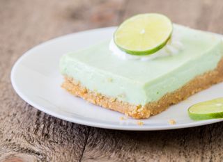 Cheesecake kocke s limetom