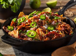 Nachos s vučenom svinjetinom