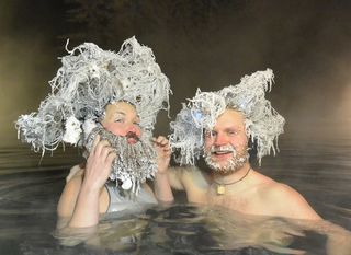 Natjecanje smrznutih frizura Takhini Hot Springs - 3