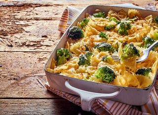 Zapečena tjestenina s brokulom i sirom