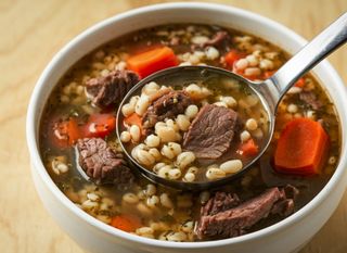 Zasitno varivo od junetine i ječma