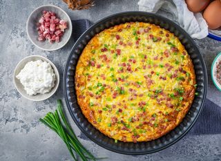 Quiche na podlozi od griza i sira