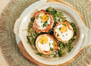 Košarice od šunke sa sirom i jajem - 11