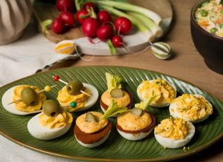 Punjena jaja inspirirana koktelima