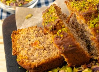 Slatki kruh s pistacijom