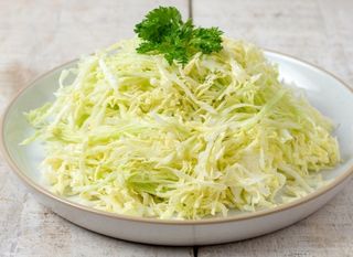 Salata od svježeg kupusa