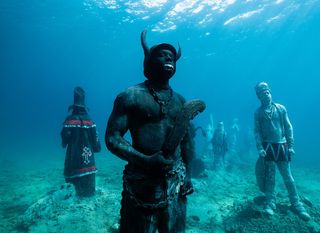 Koraljni karneval u prvom podvodnom muzeju kod Granade - 4