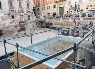 Fontana di Trevi u Rimu, studeni 2024. - 2