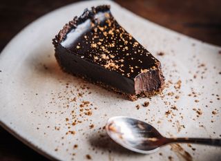 Čokoladna veganska pita sa svilenim tofuom