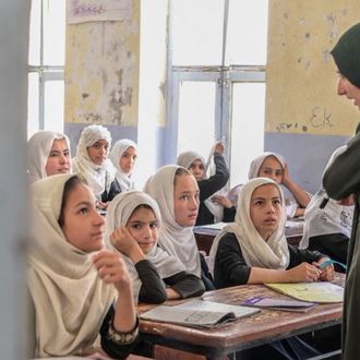 Ženama u Afganistanu nakon šestog razreda obrazovanje više nije dozvoljeno