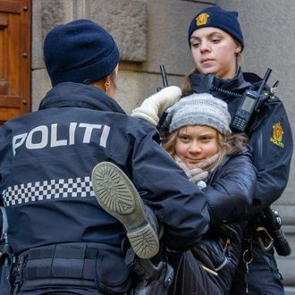 Greta blokirala vrata norveškog ministarstva financija,