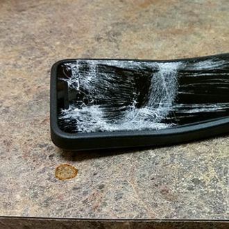 Student uništio novi iPhone pa izmislio najbolju zaštitu za sve kojima mobiteli 'cure' kroz prste