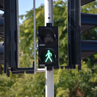 Čekanje zelenog svjetla na semaforu se čini kao vječnost