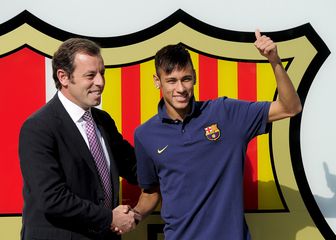 Sandro Rosell i Neymar (Foto: AFP)