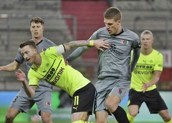Jakov Medić protiv Dortmunda