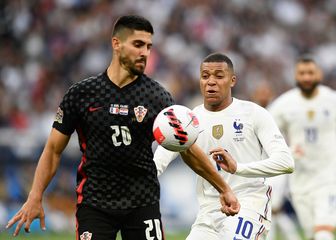 Martin Erlić i Kylian Mbappe