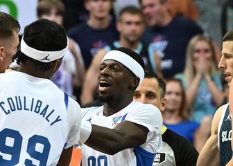 Sylvain Francisco u naguravanju sa Slovencima